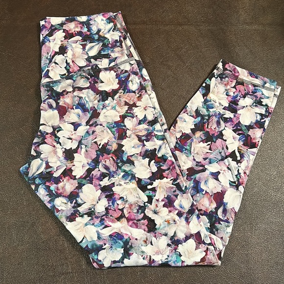 Lululemon 7/8 leggings - Picture 3 of 3